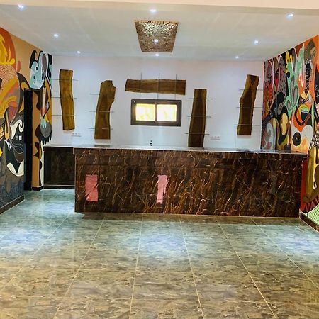 Le Diamant Noir Hotel Nguékokh Buitenkant foto