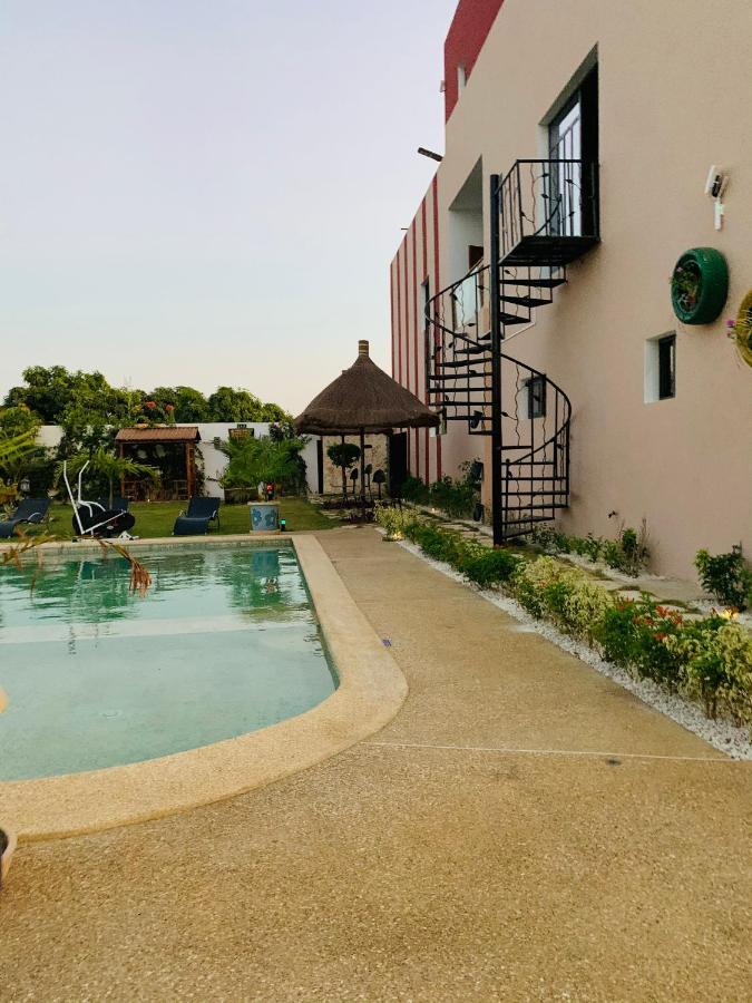 Le Diamant Noir Hotel Nguékokh Buitenkant foto